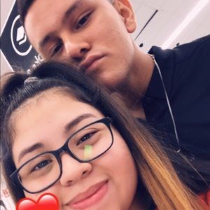 Meet your Posher, Ana